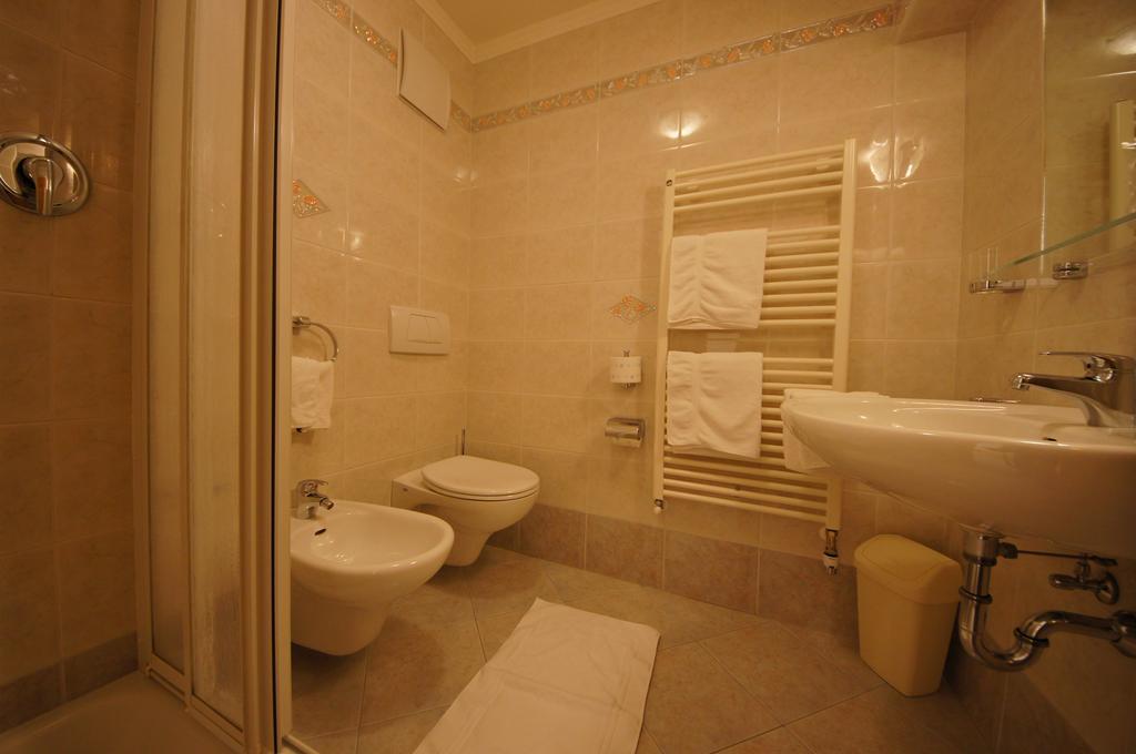 Hotel Garni Irsara San Cassiano  Zewnętrze zdjęcie