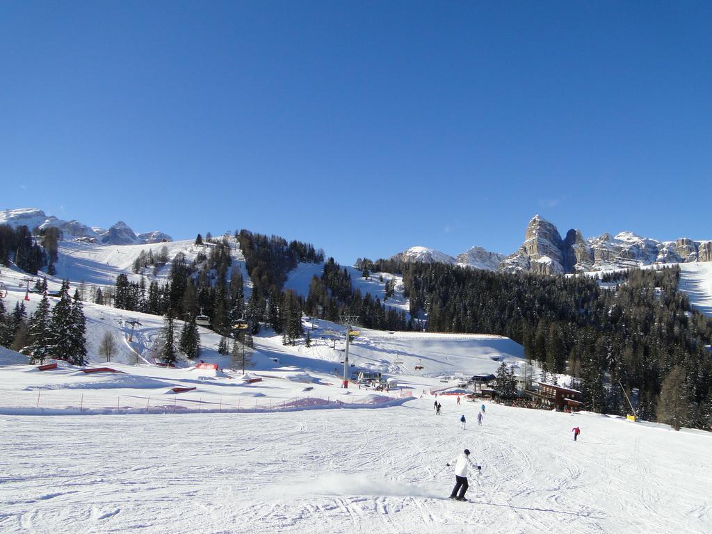 Hotel Garni Irsara San Cassiano  Zewnętrze zdjęcie
