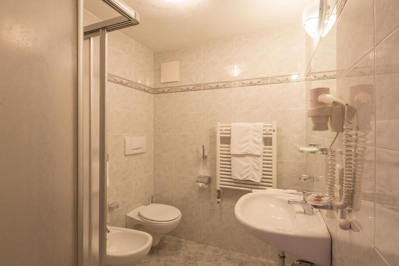 Hotel Garni Irsara San Cassiano  Zewnętrze zdjęcie